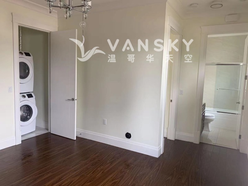 230923115537_Room 3.jpg